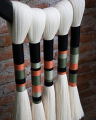 Atardecer Urbano – Tapiz Macramé en Naranja, Negro y Gris Mexican Wall Hanging / Luxury inspriton / Wall Decor / Macrame Wall Hanging / Caralarg Decor