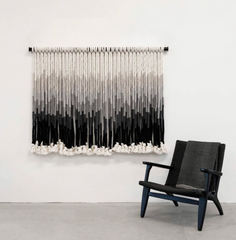 Macramé Mural Bicolor Inspiración Obakki – Wall Decor Contemporáneo | Handmade Macrame Wall Hanging | Diseño Interior Sofisticado